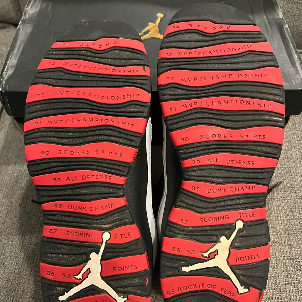 🔥🏀 Jordan 10 Retro – White / Black / Red – Men’s Size 11 – Used – Original Box - Picture 4 of 5